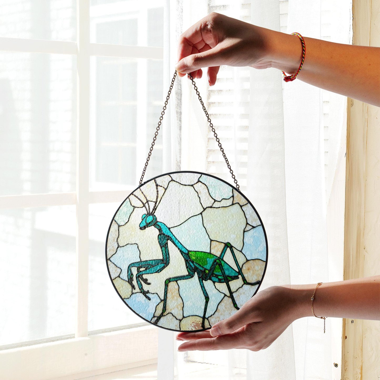 Green praying mantis glass art round suncatcher stained insect decor gift for nature lover dad