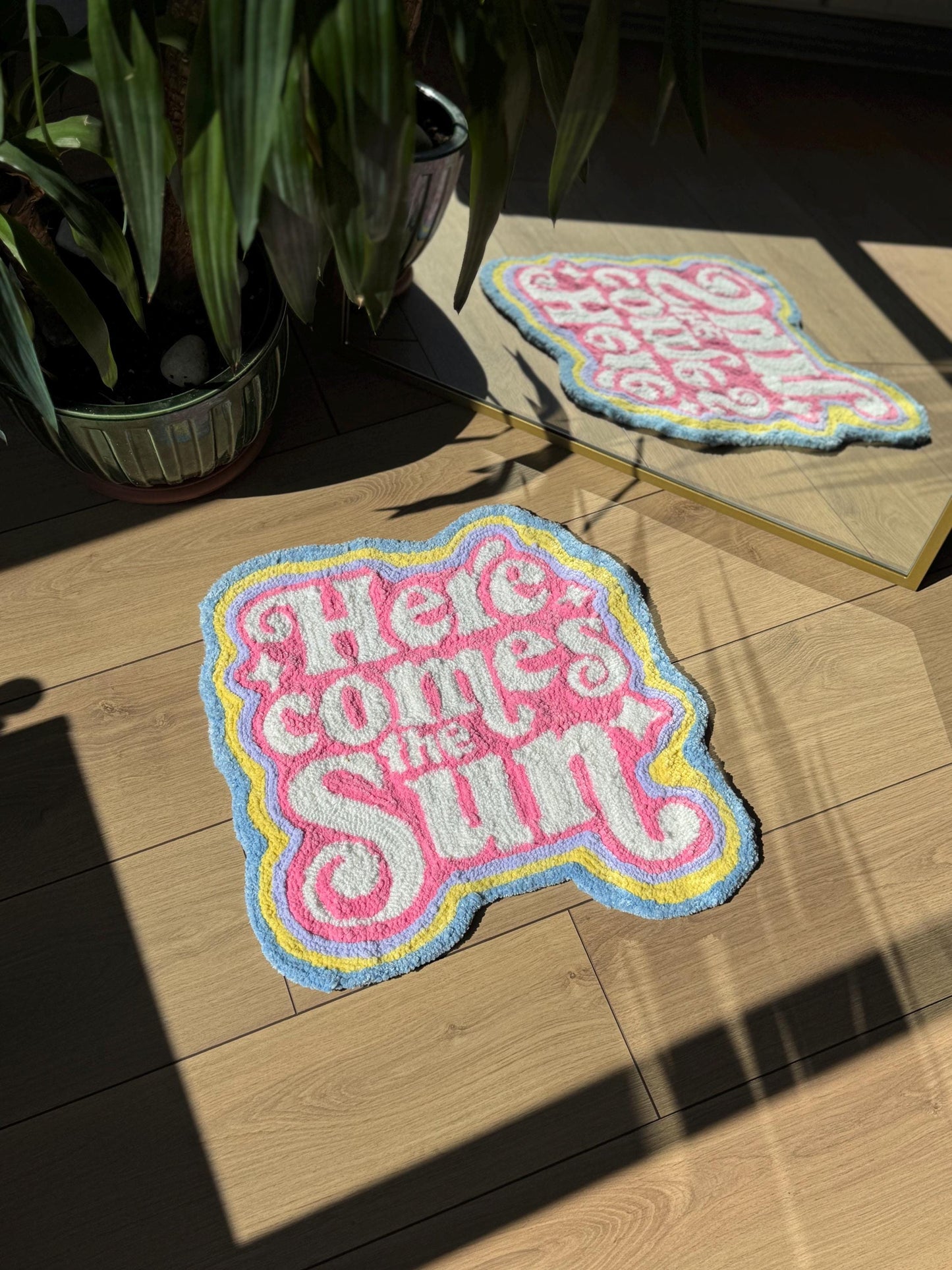 Here Comes The Sun Rug – Handmade Soft Tufted Carpet – Positive Retro Floor Mat – Boho Sun Quote Decor – Cozy Textile Art