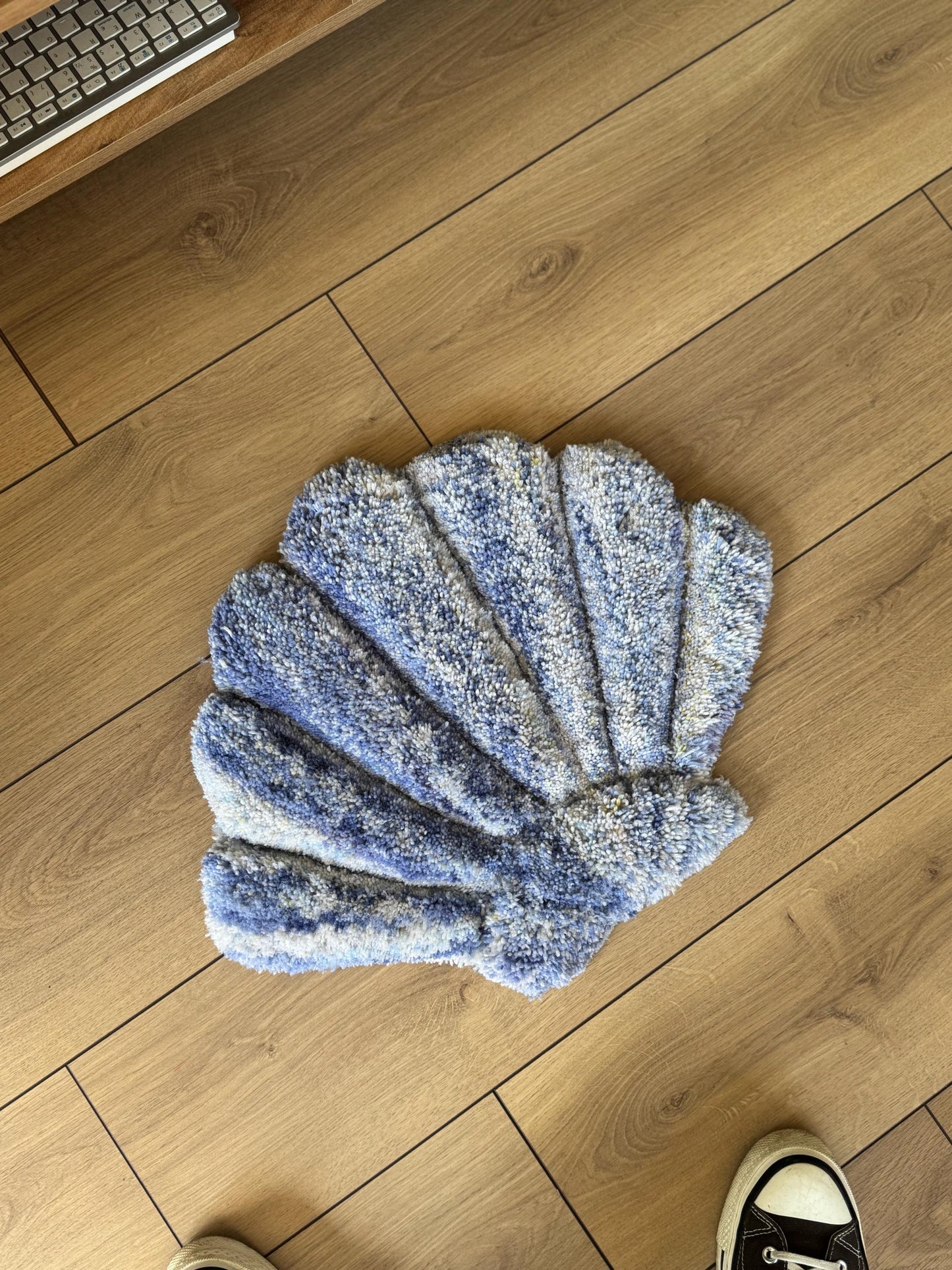 3D Oyster Tufted Rug – Fluffy Handmade Coastal Carpet – Soft Ocean-Inspired Mat – Beach House Decor