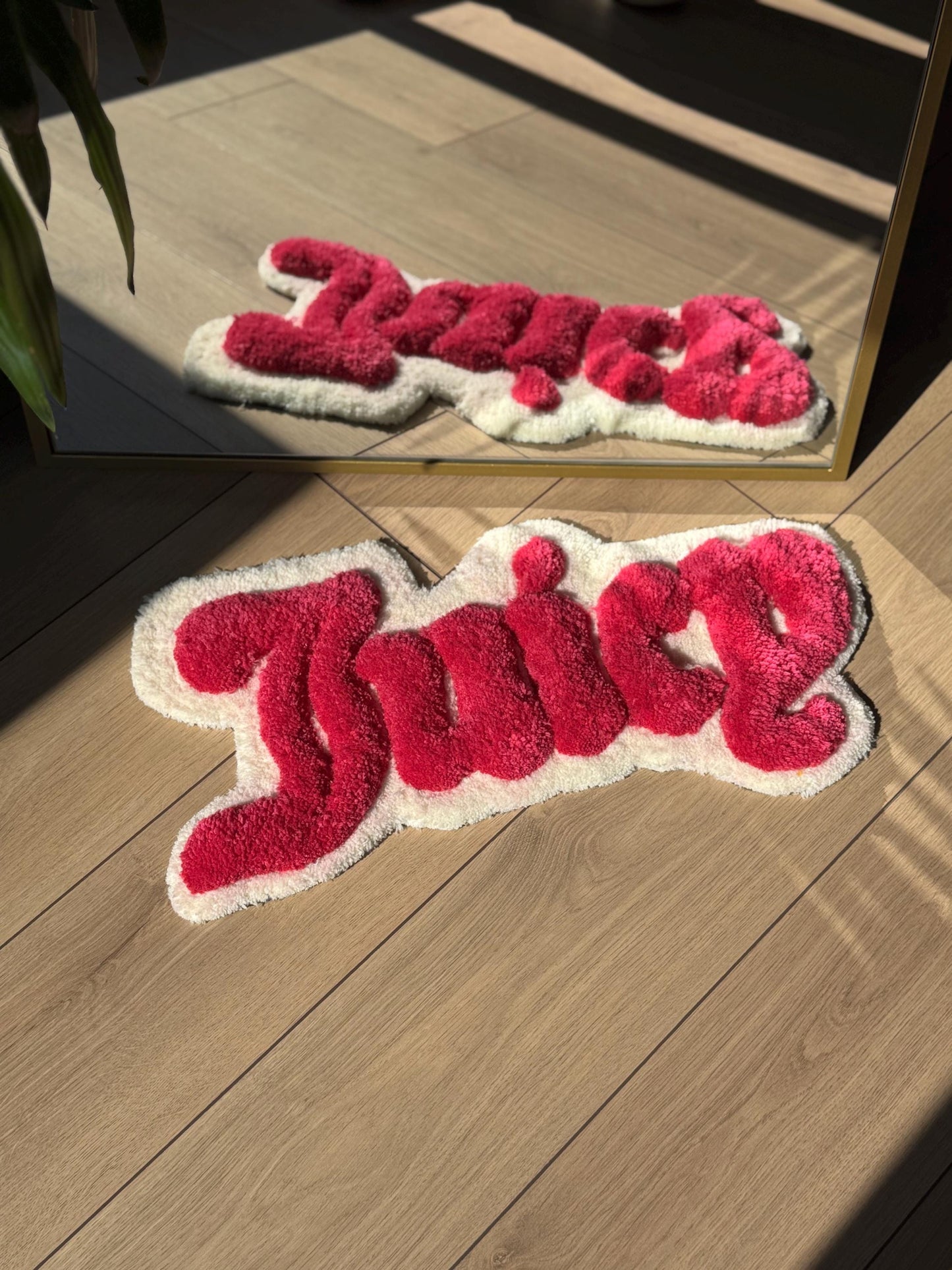 3D Juicy Tufted Rug – Fluffy Handmade Fruit-Inspired Carpet – Playful Pop Art Floor Mat – Bold Soft Decor