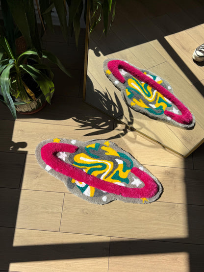 Saturn Tufted Rug – 3D Fluffy Handmade Planet Carpet – Space Inspired Wall or Floor Art – Cosmic Decor