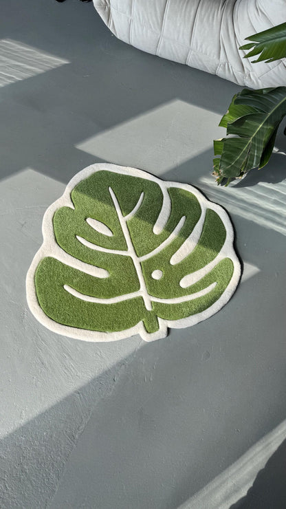 Handcrafted Monstera Leaf Rug: Green Plant Lover Gift (22”)