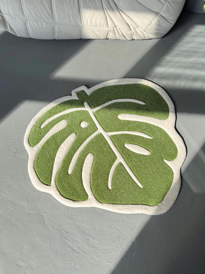 Handcrafted Monstera Leaf Rug: Green Plant Lover Gift (22”)