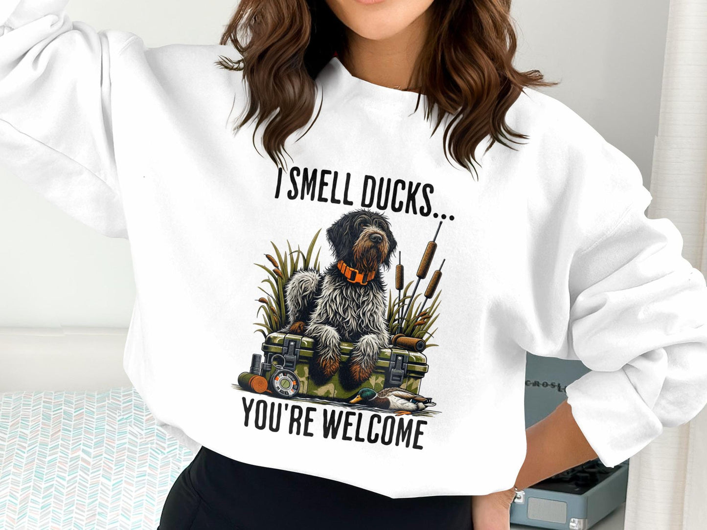 I Smell Ducks T-Shirt: Funny Hunting Dog Tee for Hunters