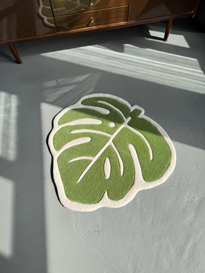 Handcrafted Monstera Leaf Rug: Green Plant Lover Gift (22”)