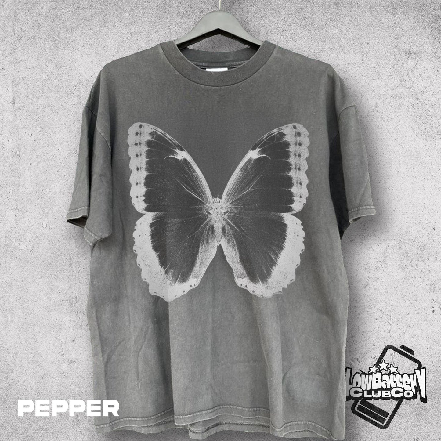 Retro Butterfly Graphic Tee, Vintage Nature Shirt, OldSchool Style Nature T-Shirt, Nostalgic 90s Aesthetic
