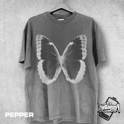 Retro Butterfly Graphic Tee, Vintage Nature Shirt, OldSchool Style Nature T-Shirt, Nostalgic 90s Aesthetic