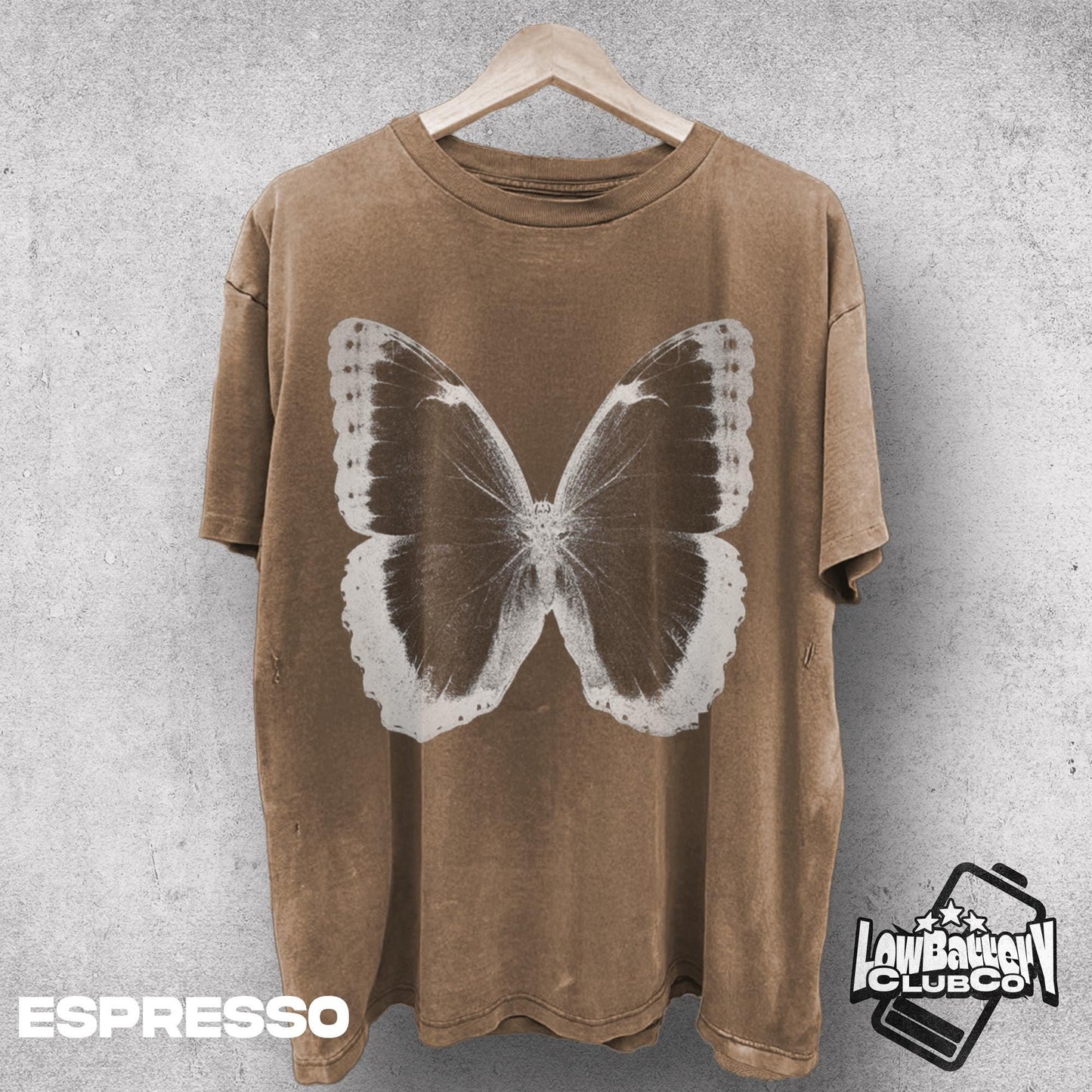 Retro Butterfly Graphic Tee, Vintage Nature Shirt, OldSchool Style Nature T-Shirt, Nostalgic 90s Aesthetic