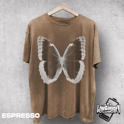 Retro Butterfly Graphic Tee, Vintage Nature Shirt, OldSchool Style Nature T-Shirt, Nostalgic 90s Aesthetic