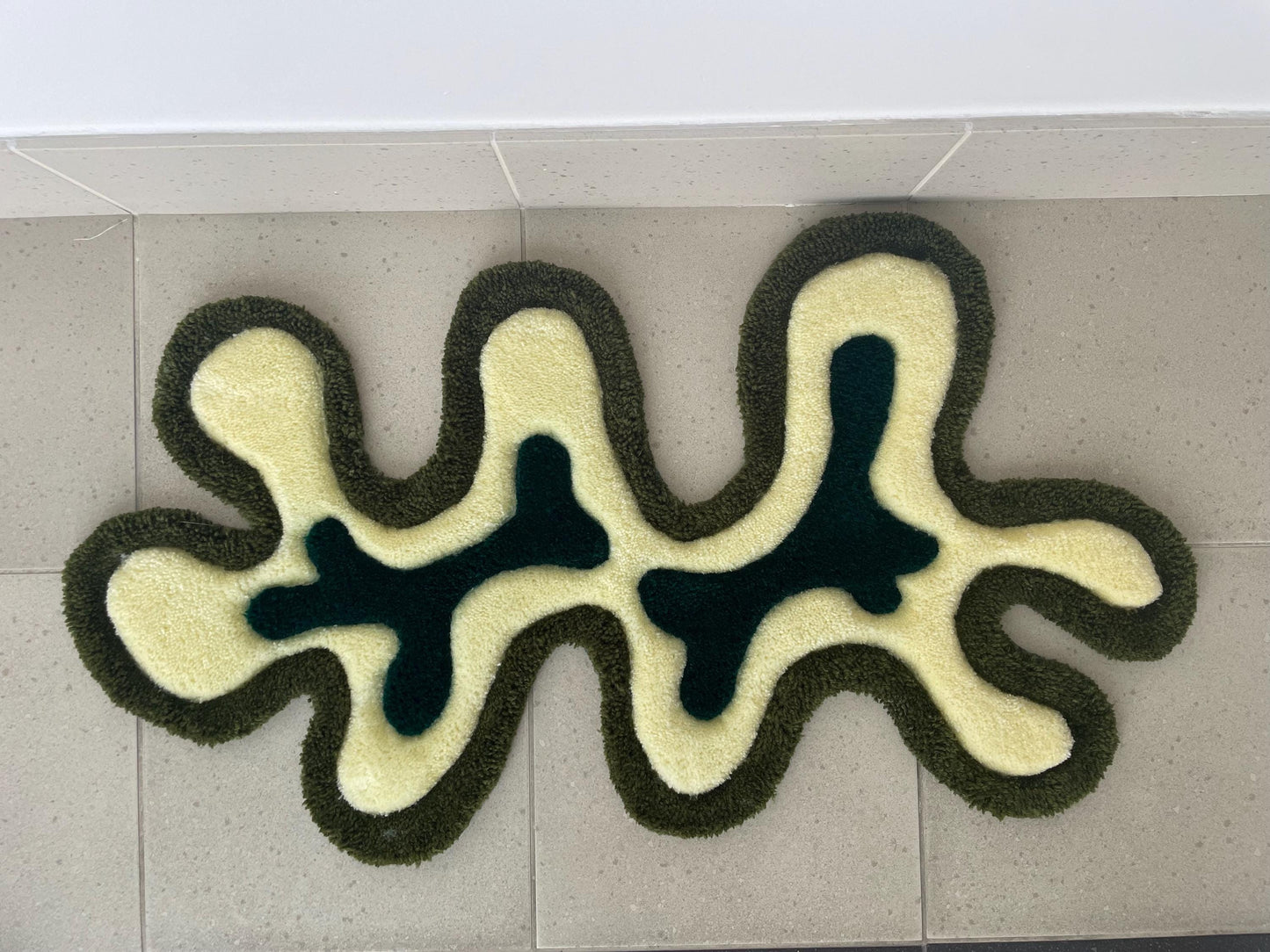 Abstract rug - fits any interior.