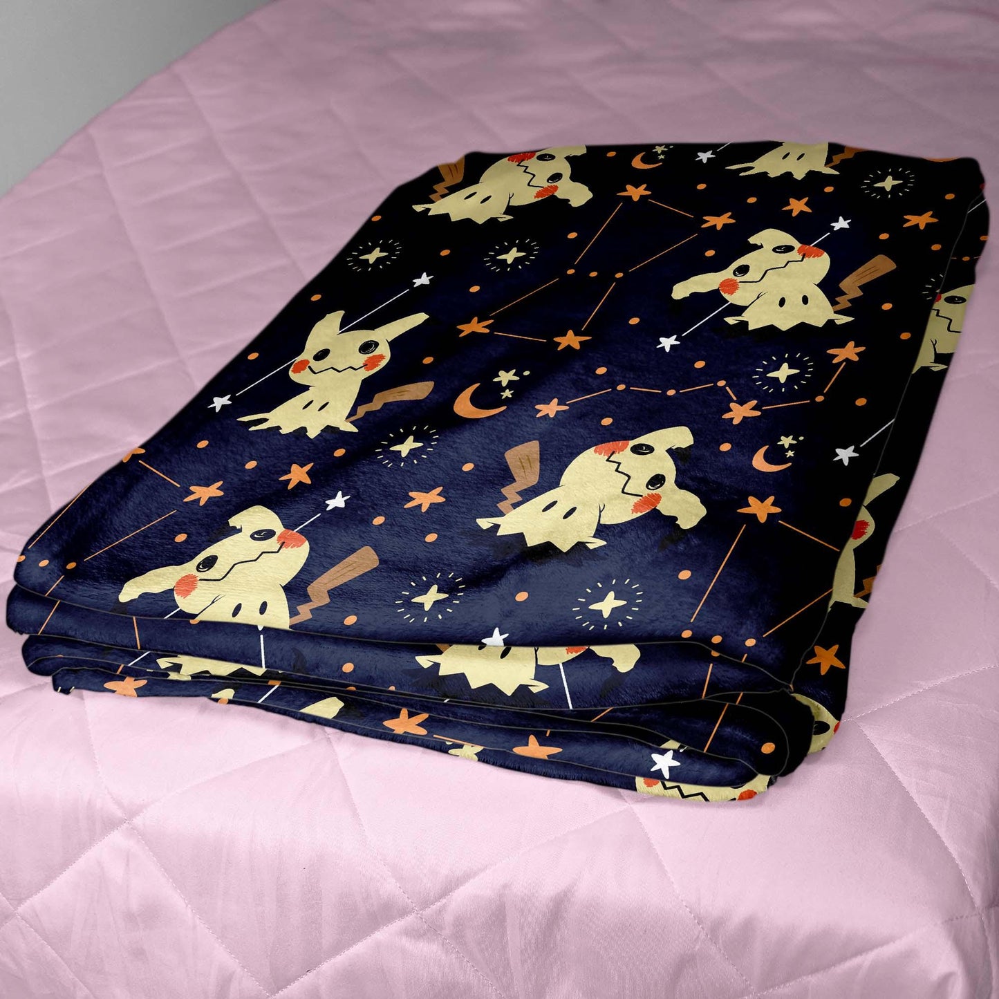 Mimikyu Fleece Blanket, Cute Ghost Throw Blanket, Soft Cotton Cozy Blanket for Bed or Couch, Kawaii Halloween Gifts