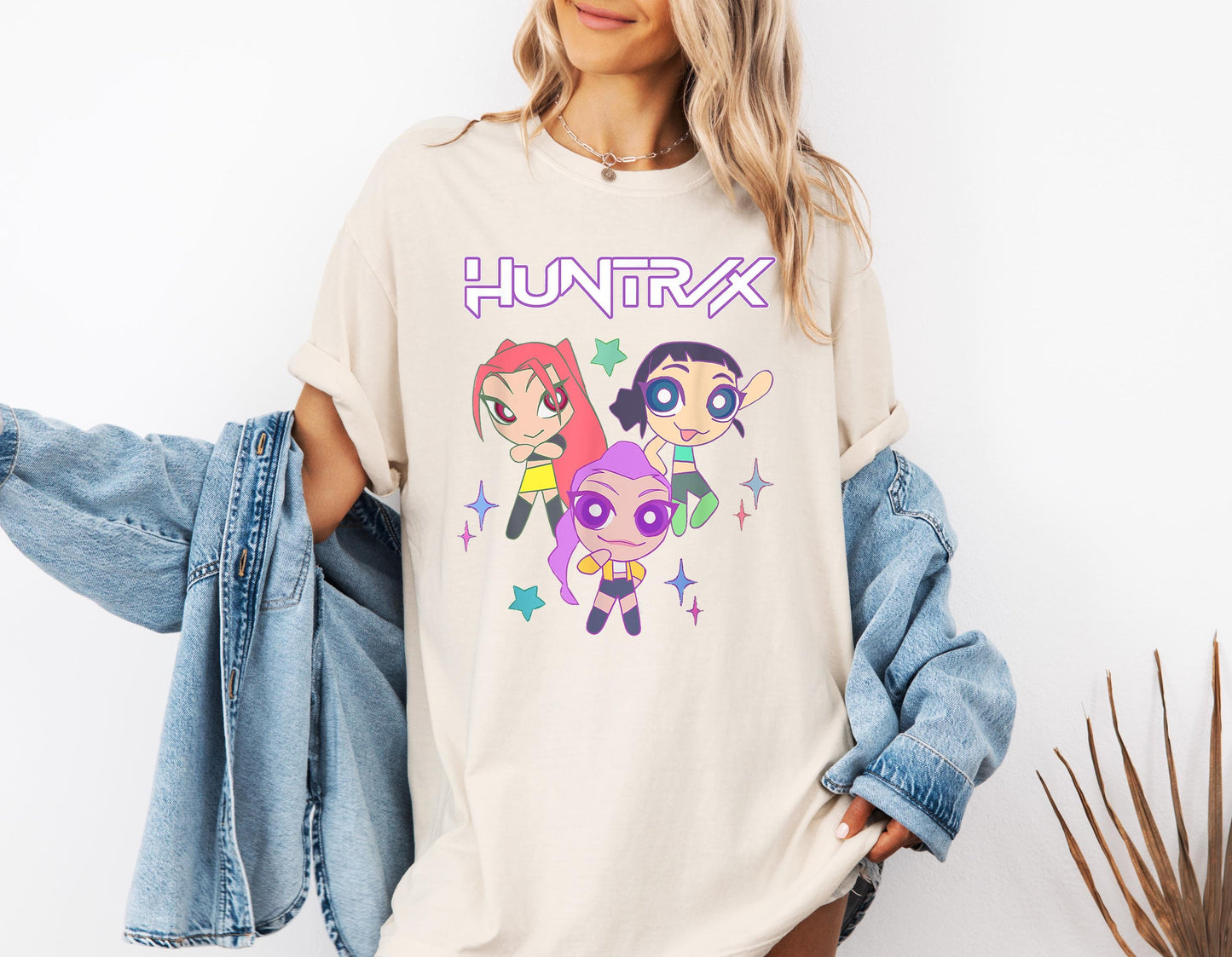 Kpop Demon Hunters Shirt, Huntrix Girl T-Shirt, Kpop idol group Shirt, Mira, Rumi, Joey Shirt,Demon Hunter Merch, Gift for Huntrix fan Shirt