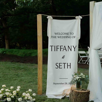 Minimalist Wedding Welcome Sign, Personalized Outdoor Ceremony Banner, Elegant Name Sign for Bride & Groom, Custom Wedding Decor for Garden