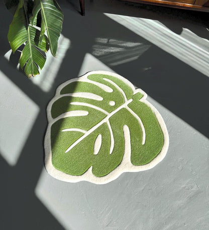 Handcrafted Monstera Leaf Rug: Green Plant Lover Gift (22”)
