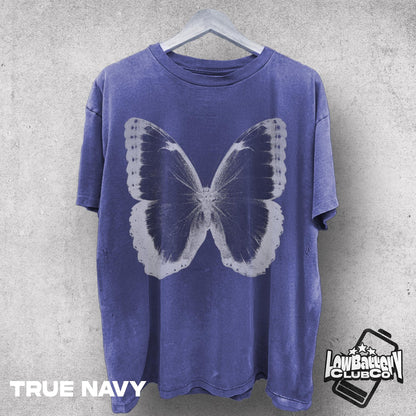Retro Butterfly Graphic Tee, Vintage Nature Shirt, OldSchool Style Nature T-Shirt, Nostalgic 90s Aesthetic