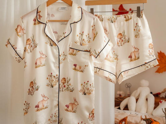 Rabbit and Wild Flowers Satin Pajamas Set, Rabbits Pajamas, Autumn Pajamas, Cozy Fall Aesthetic  Pajamas, Nature Lovers Pjs, Cozy Season Pjs