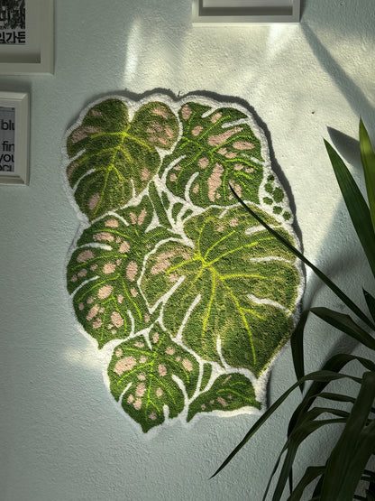Handmade Tufted Rug Monstera Leaf Design Green Tropical Plant Shaped Carpet Nature Inspired Boho Home Decor 80x55cm