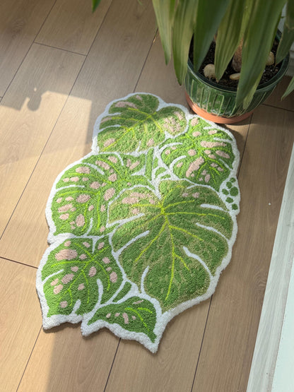 Handmade Tufted Rug Monstera Leaf Design Green Tropical Plant Shaped Carpet Nature Inspired Boho Home Decor 80x55cm