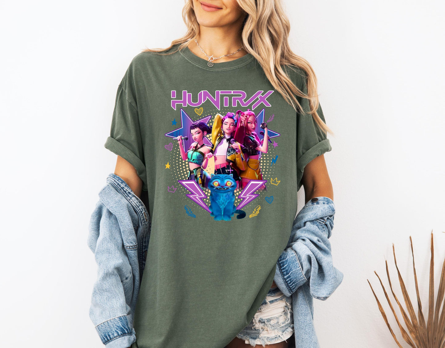 Kpop Demon Hunters Shirt, Huntrix Girl T-Shirt, Kpop idol group Shirt, Mira, Rumi, Joey Shirt,Demon Hunter Merch, Gift for Huntrix fan Shirt
