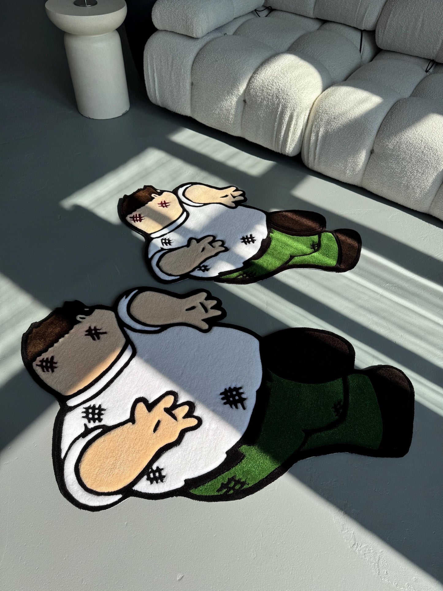 Custom Griffin Rug: Handmade Cartoon Tufted Carpet