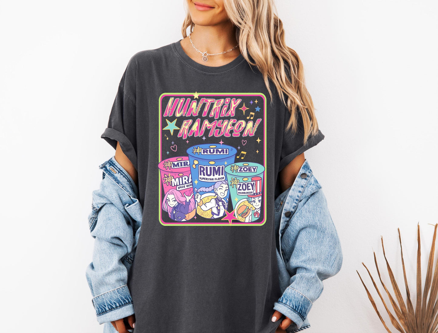 Huntrix Ramyeon Shirt, Demon Hunter Movie Inspired Noodle T-shirt, Demon Hunters Tee, Huntrix Girl T-Shirt, Mira Rumi Joey Shirt