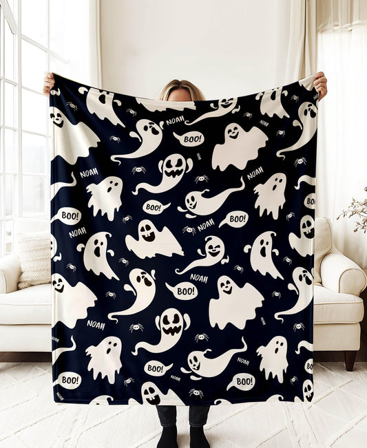 Halloween Ghost Blanket – Custom Name Throw, Cute Spooky Decor for Kids & Adults, Cozy Fall Gift, Boo Blanket,Halloween,xmas season