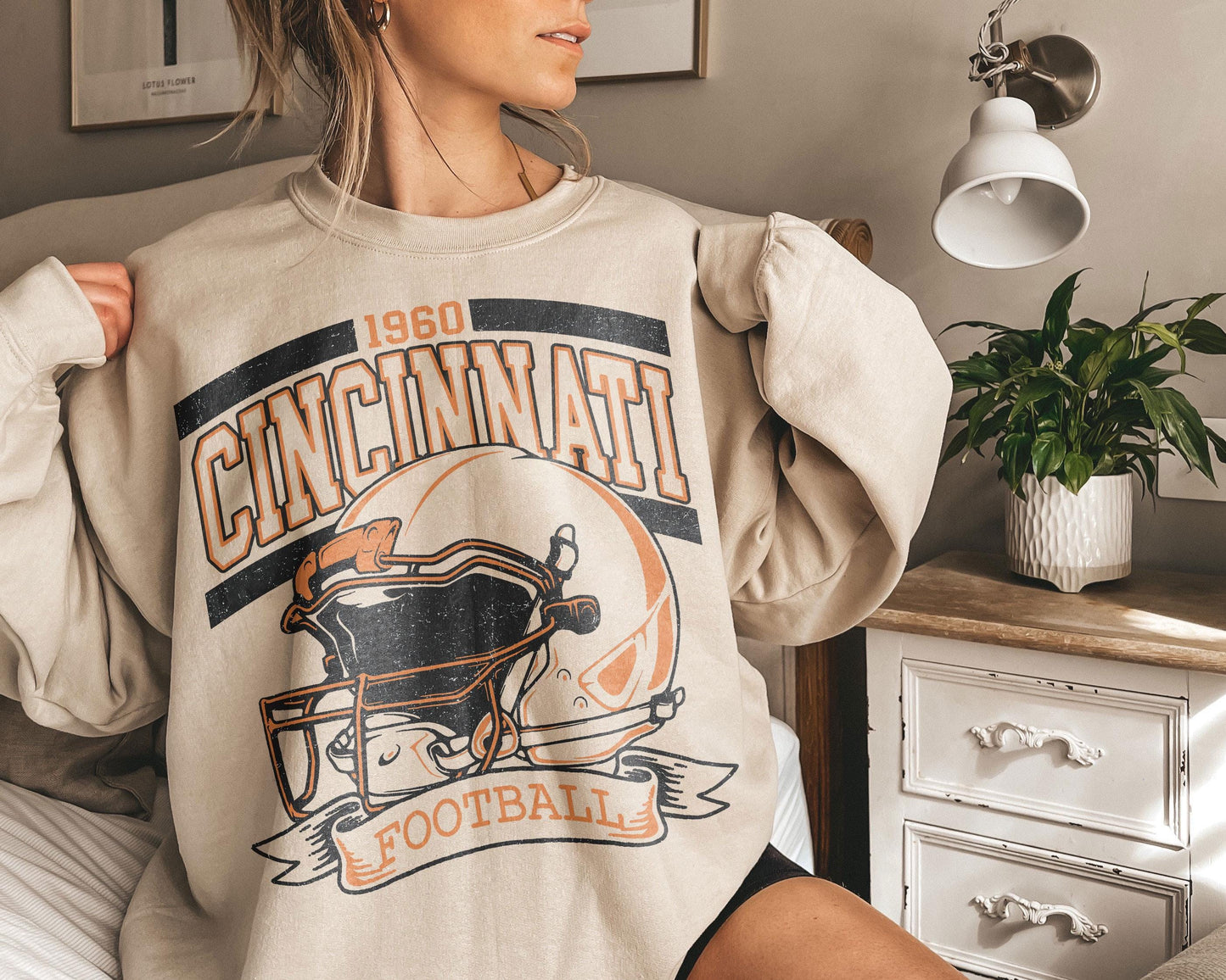Vintage 90s Style Cincinnati Football Sweatshirt, Retro Sports Fan Shirt, Trendy Game Day, Cincinnati Sweatshirt, Cincinnati Football Shirt