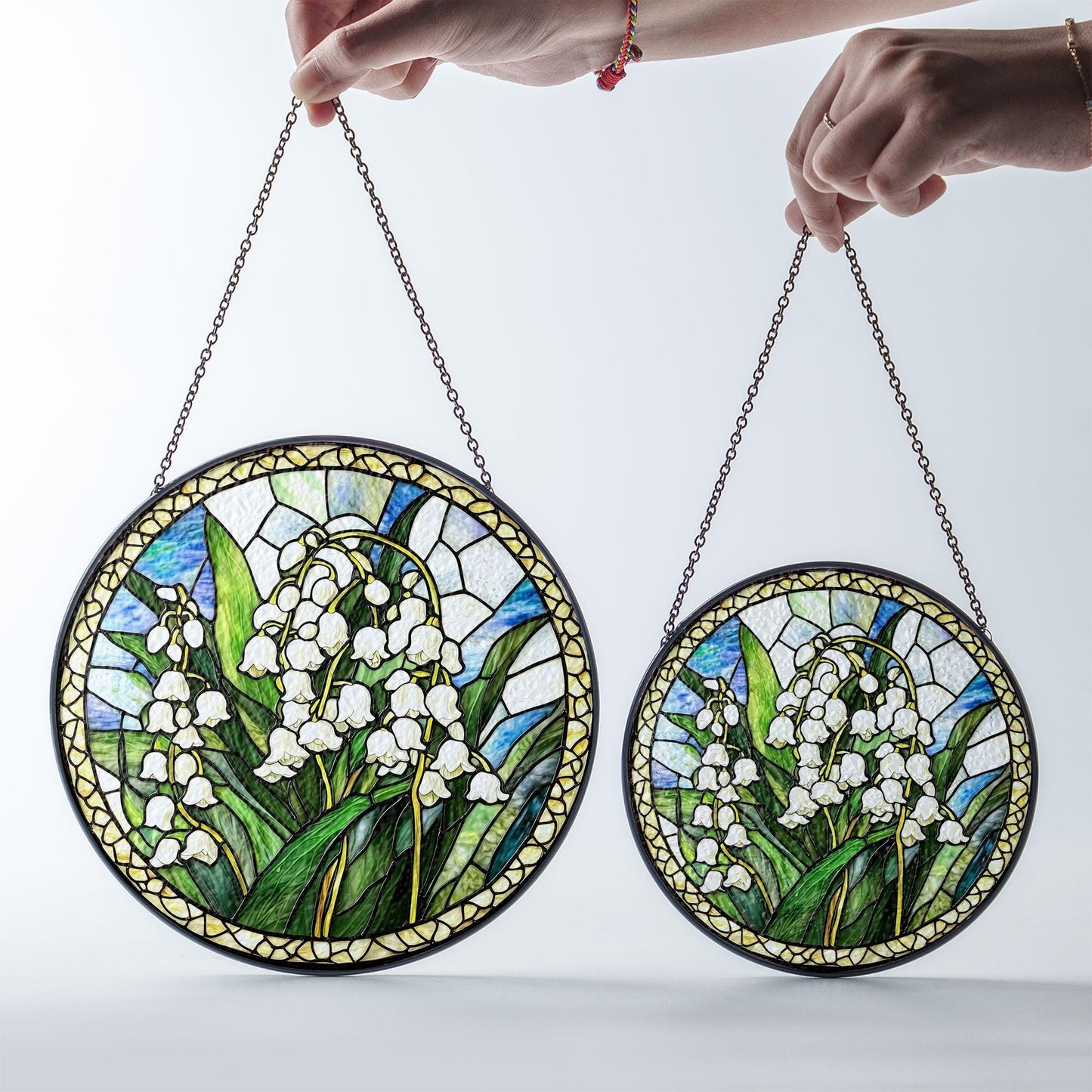Lily of the Valley Stained Glass Suncatcher, Round Hanging Window Panel, Floral Garden Home Decor, Handmade Glass Art Gift for Her