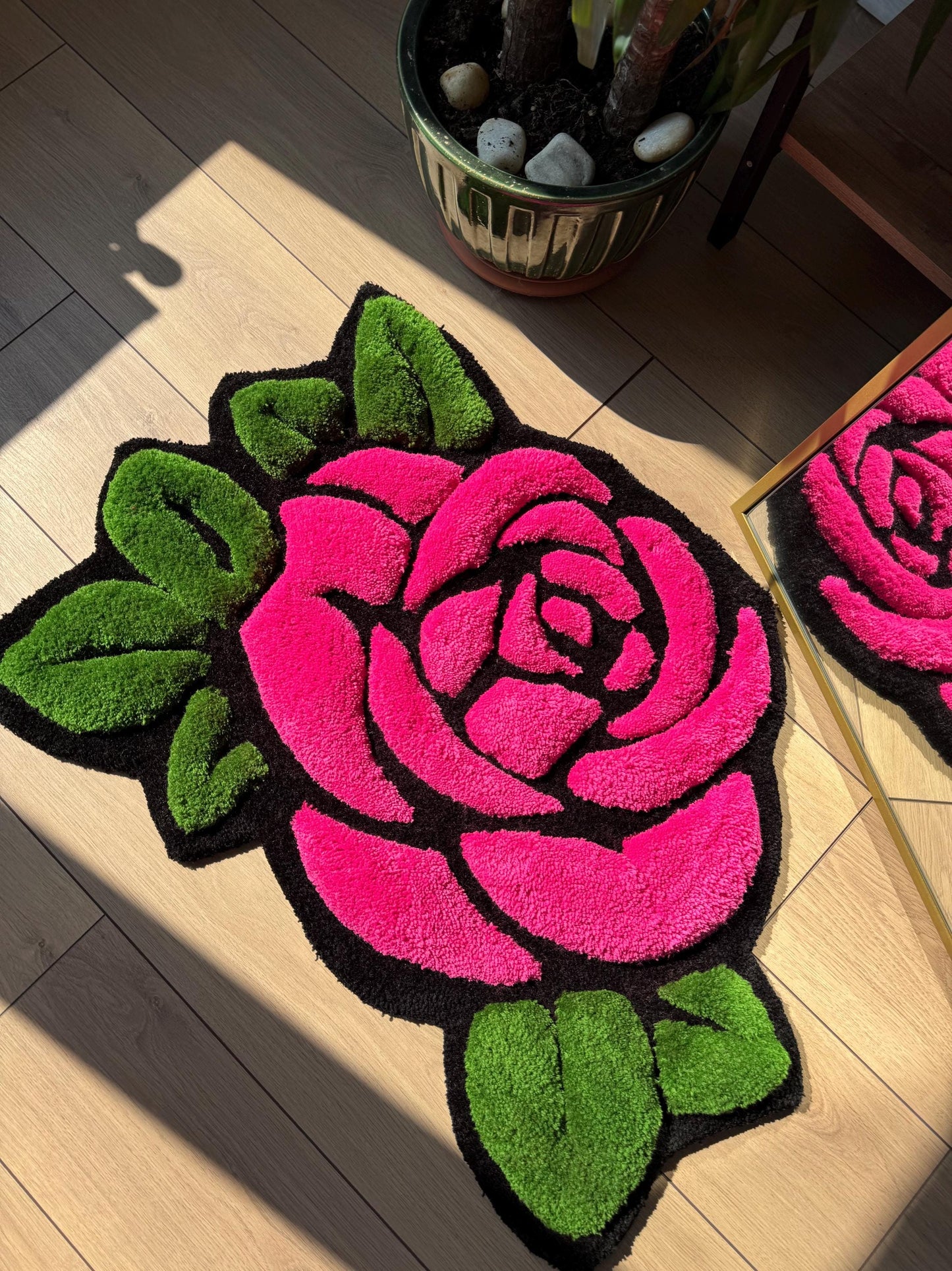 Handmade Pink Rose Shaped Tufted Rug 3D Floral Carpet for Bedroom Living Room Aesthetic Decor Unique Soft Floor Mat 95x75cm Gift Idea