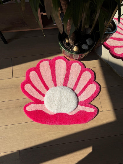 Handmade 3D Pearl Shell Tufted Rug Pink Aesthetic Seashell Floor Mat for Bedroom Bathroom Vanity Area Decor Soft Carpet 70x65cm Gift Idea