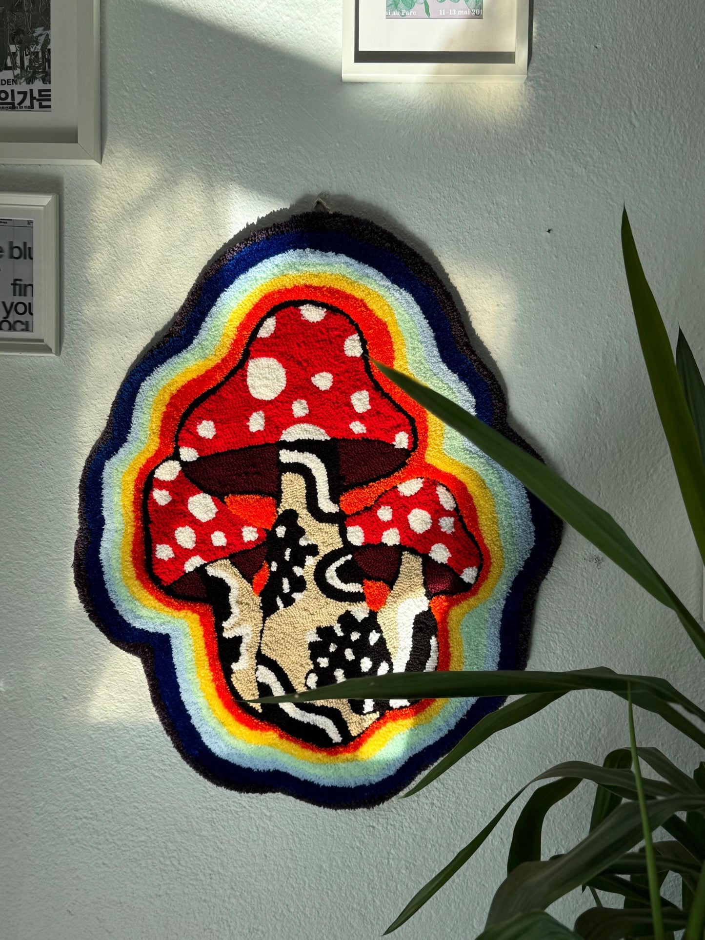 Handmade 3D Tufted Mushroom Rug – Psychedelic Rainbow Toadstool Carpet, Boho Trippy Home Decor