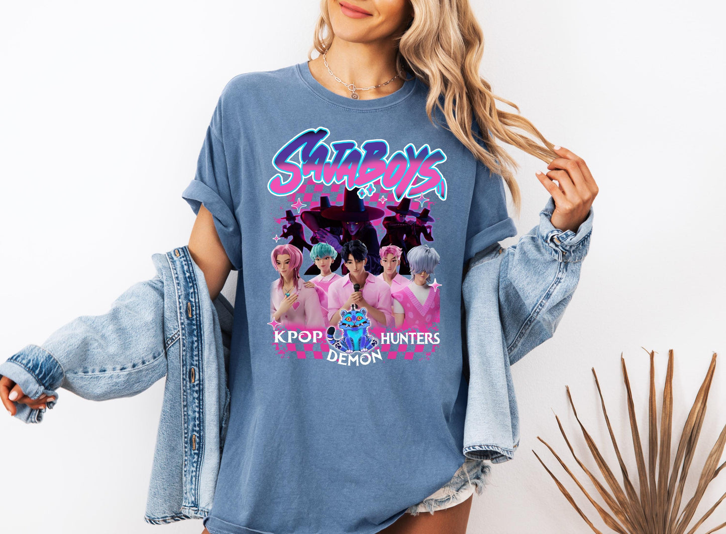 Kpop Demon Hunters Shirt, Huntrix Girl T-Shirt, Kpop idol group Shirt, Mira, Rumi, Joey Shirt,Demon Hunter Merch, Gift for Huntrix fan Shirt