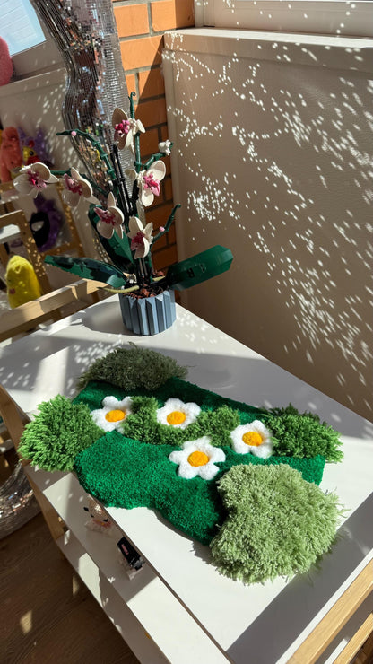 Flower Tufted Rug – Handmade Tufted Coaster Mat, Cute Desk Decor, Fluffy Anime Carpet, Funny Kawaii Gift for Gamers or Work Setup