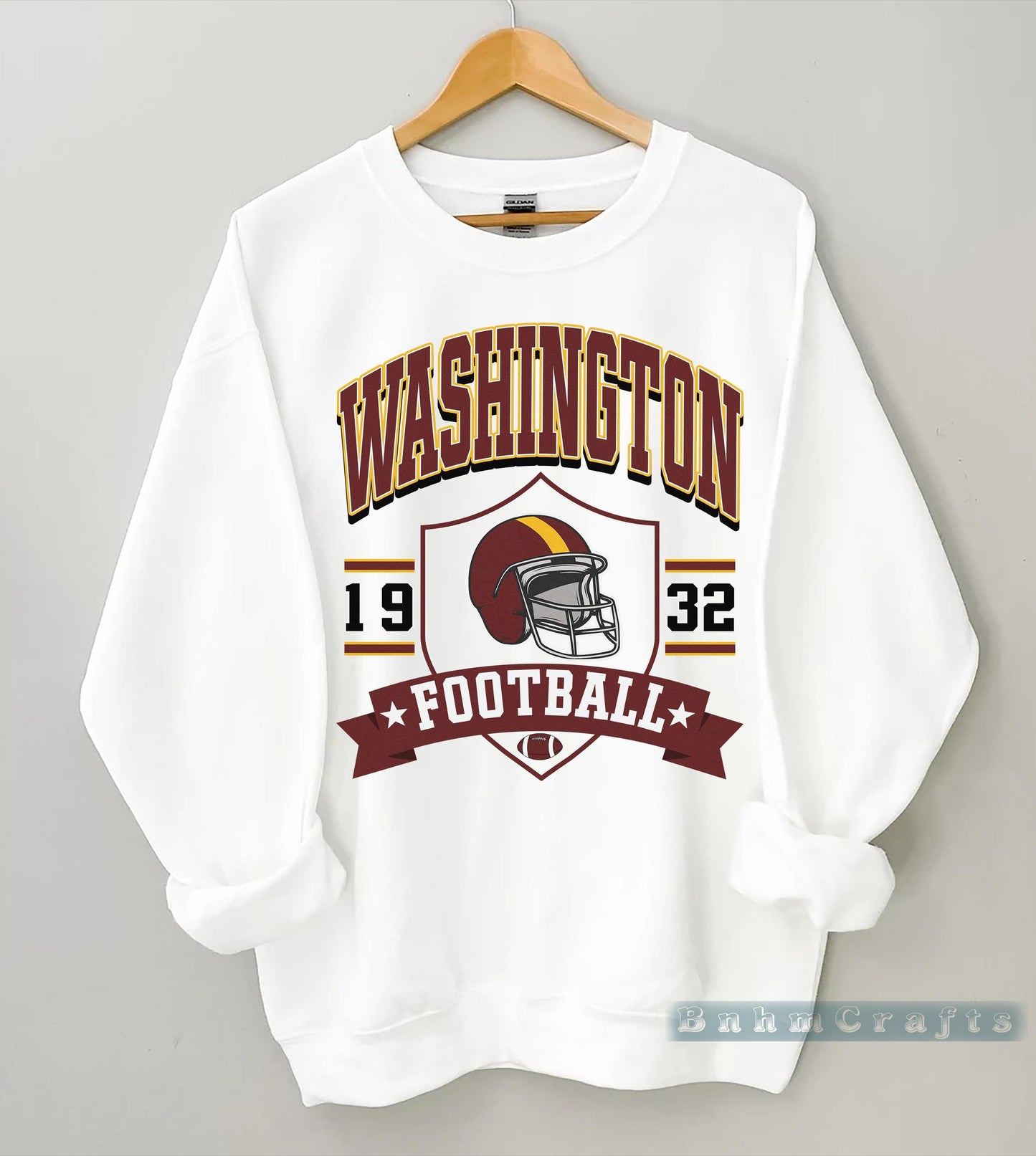 Washington Football Vintage Style Sweatshirt, Washington Football Crewneck, Washington Football T-shirt, Washington Fan Gifts Tee