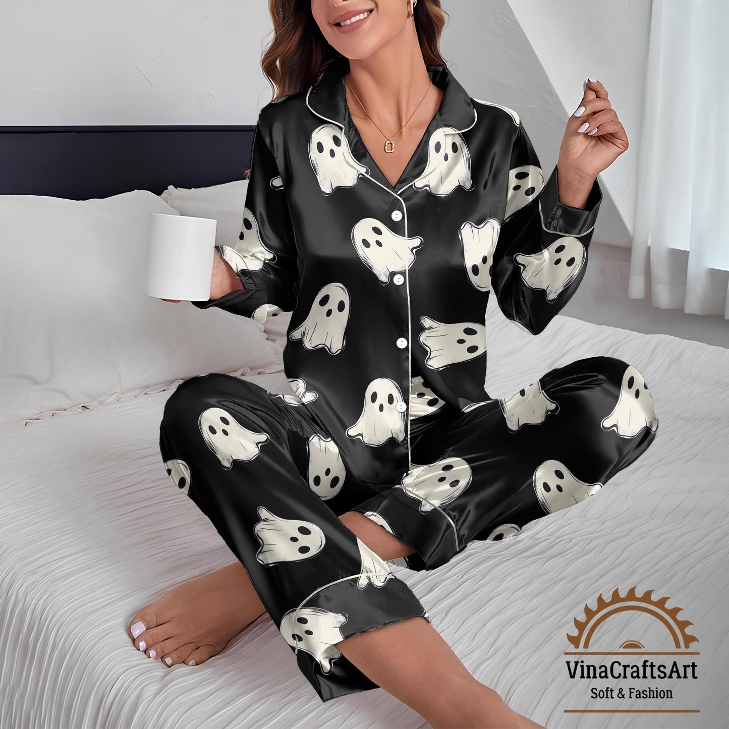 Halloween Ghost Pajamas Set, Spooky Cute Sleepwear for Women, Black Ghost Loungewear, Cozy Fall PJ Gift for Her, Halloween Aesthetic