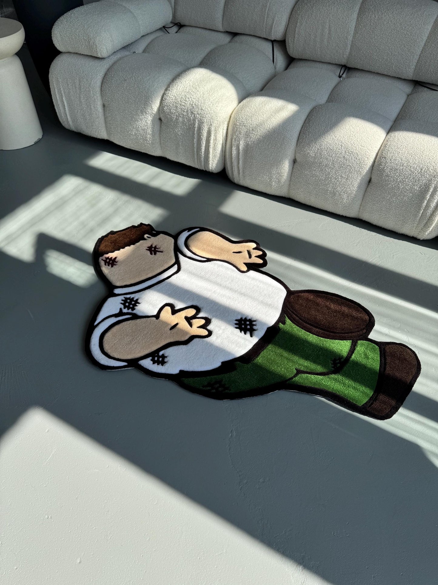 Custom Griffin Rug: Handmade Cartoon Tufted Carpet