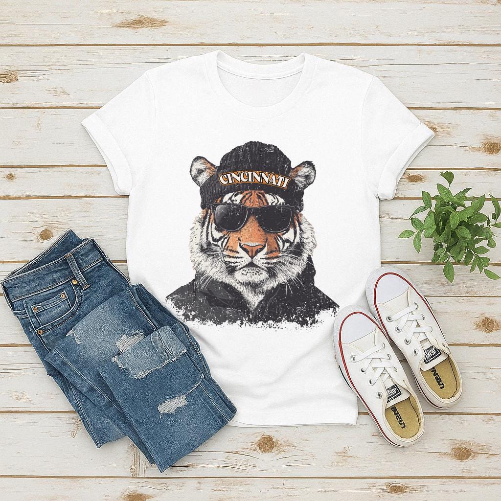 Vintage Style Cincinnati Football Sweatshirt ,Cincinnati Football Crewneck Hoddie,Football Sweater ,Cincinnati Fan, football fan