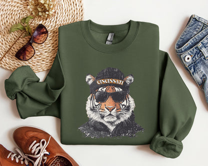 Vintage Style Cincinnati Football Sweatshirt ,Cincinnati Football Crewneck Hoddie,Football Sweater ,Cincinnati Fan, football fan