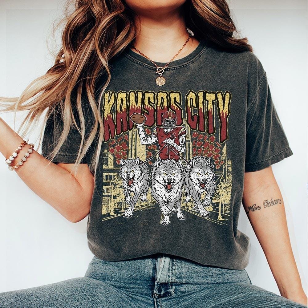 Kansas City Football Skull Vintage Shirt, Gift For Fan Football Game Day Unisex Shirt