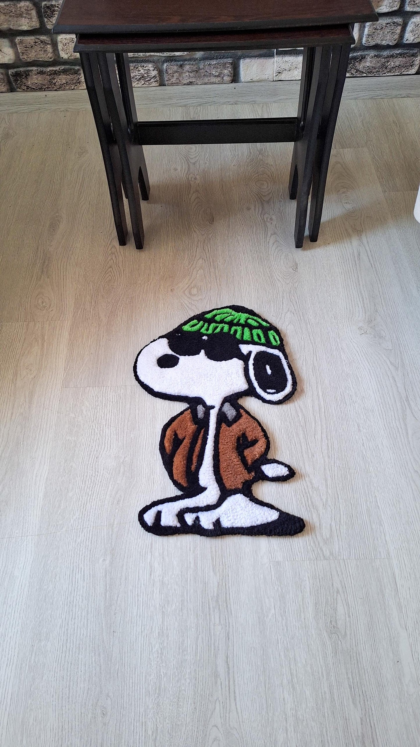 Handmade Tufted Snoopy Rug: Cartoon Accent Rug, Wall Art