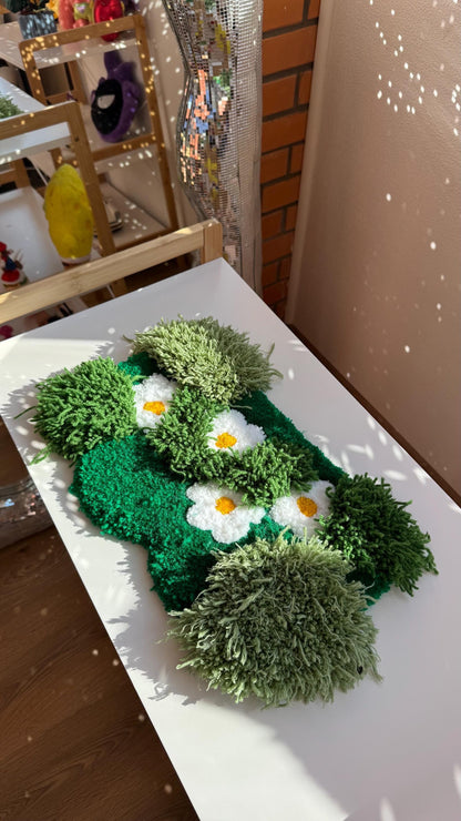 Flower Tufted Rug – Handmade Tufted Coaster Mat, Cute Desk Decor, Fluffy Anime Carpet, Funny Kawaii Gift for Gamers or Work Setup