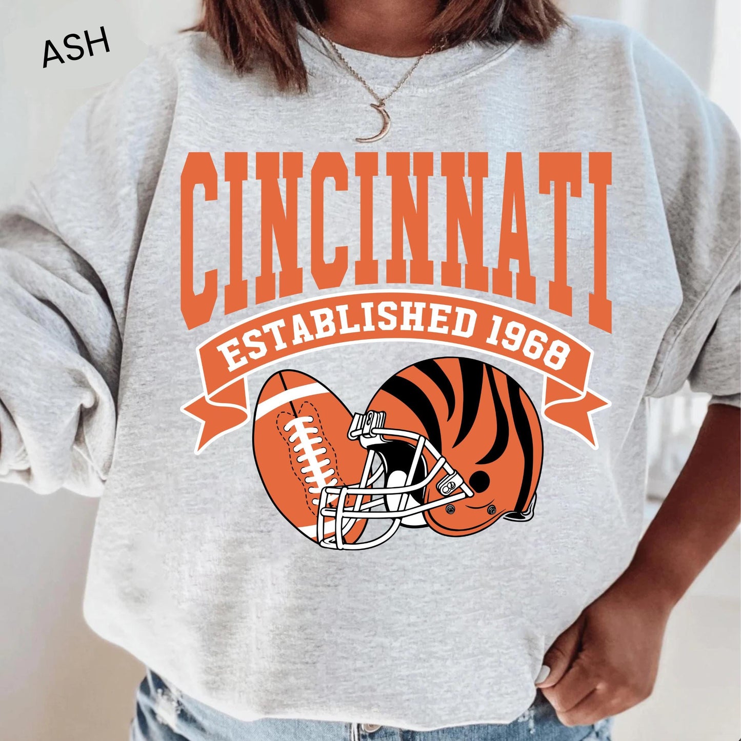 Cincinnati Football Vintage Sweatshirt, Retro Cincinnati Football T-Shirt, Cincy Fan Shirt, Cincinnati Mascot Sweatshirt, Game Day Sweater