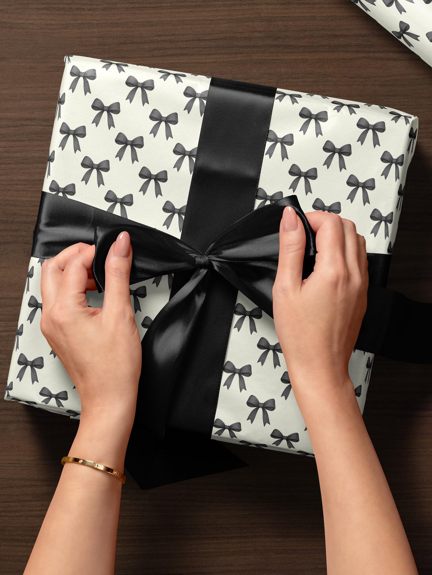 Chic Gift Wrap Elegant Wrapping Paper Classic Bow Gift Wrap Black and White Feminine Wrapping Paper Photoshoot Prop Gift Wrap for Wedding