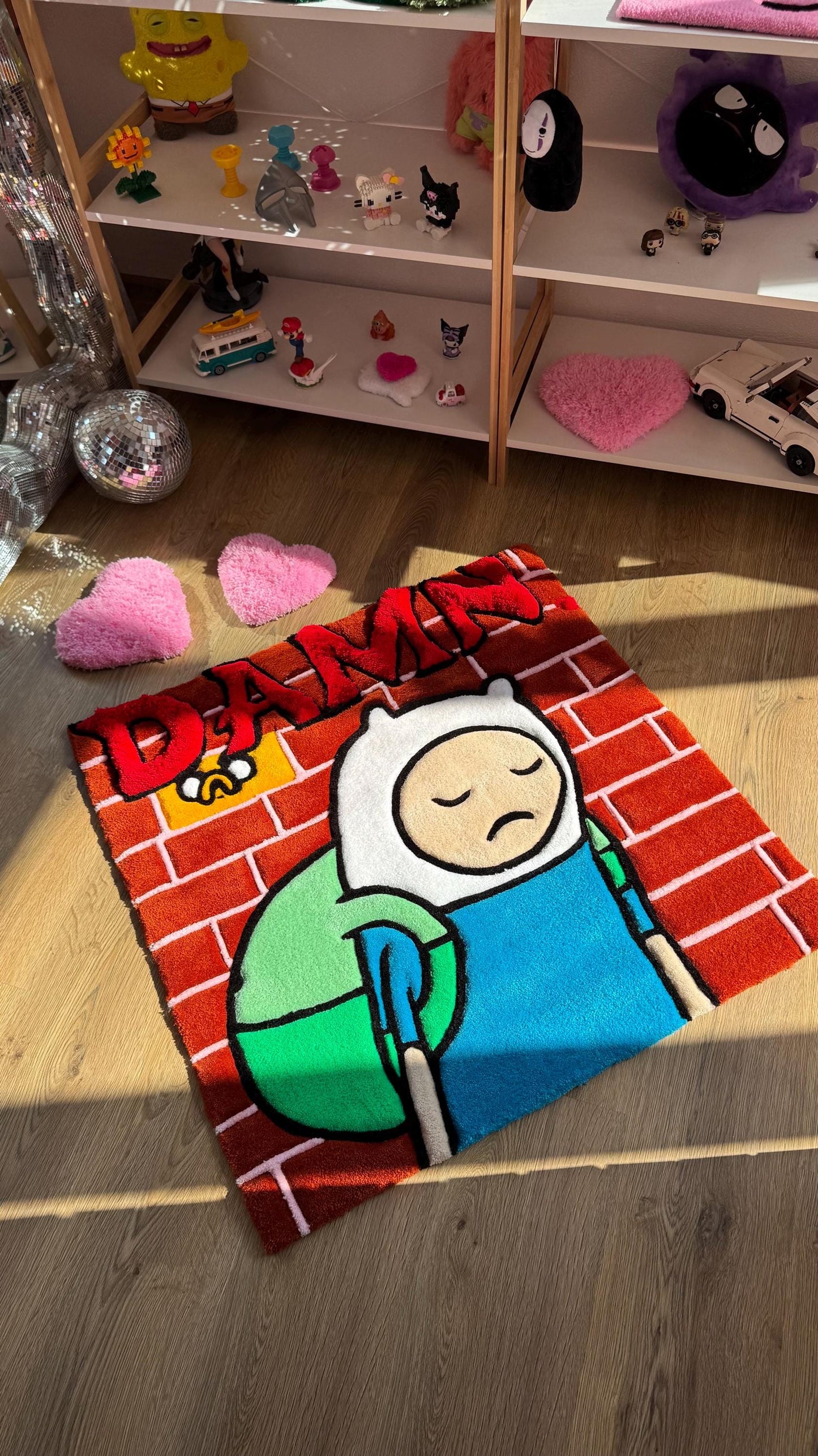 Cover Kendrick Tufted Rug – Custom Handmade Cartoon Carpet, Ramen Meme Rug, Fluffy Floor Mat, Funny Anime Decor for Bedroom or Gamer Gift