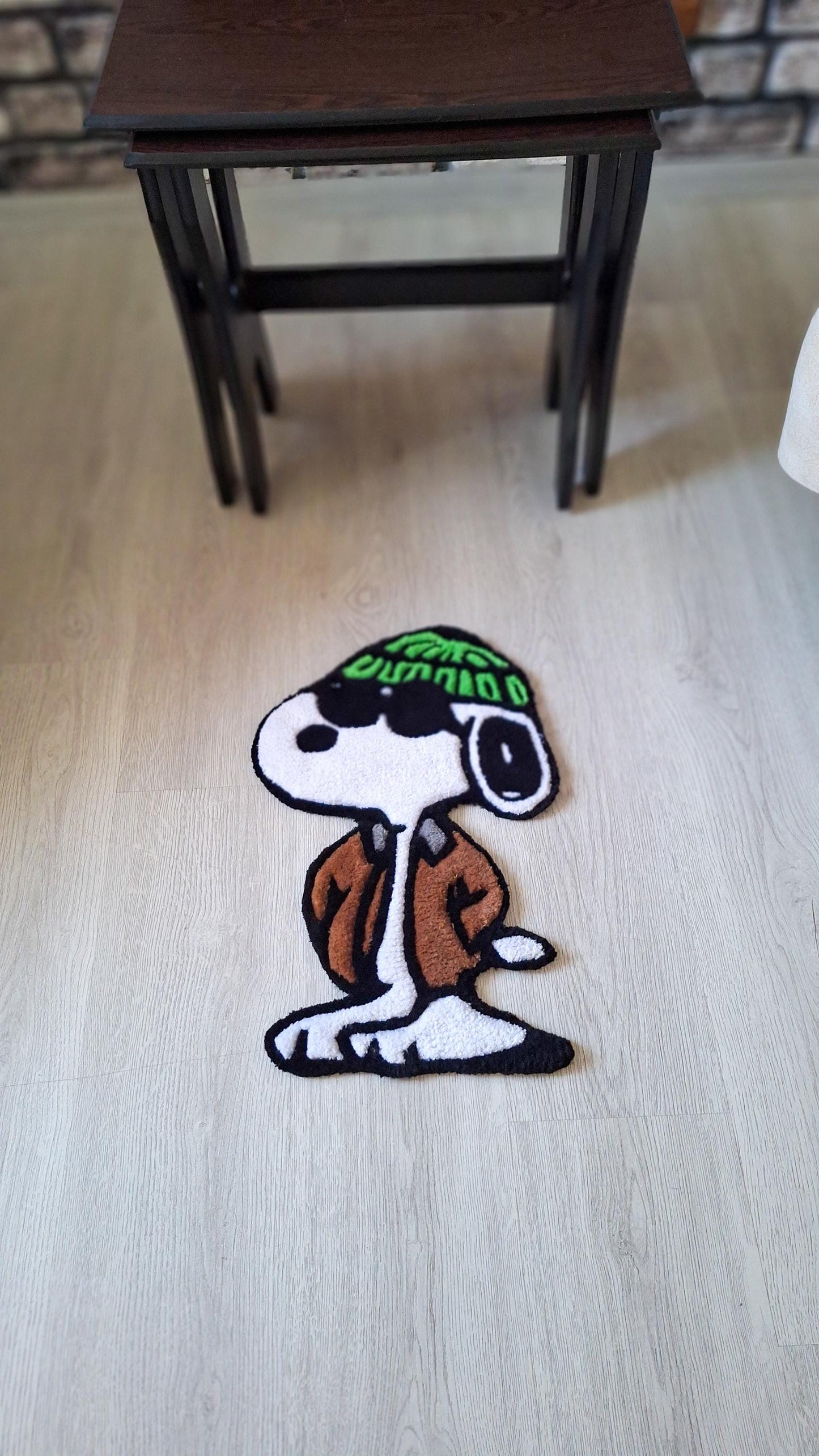 Handmade Tufted Snoopy Rug: Cartoon Accent Rug, Wall Art