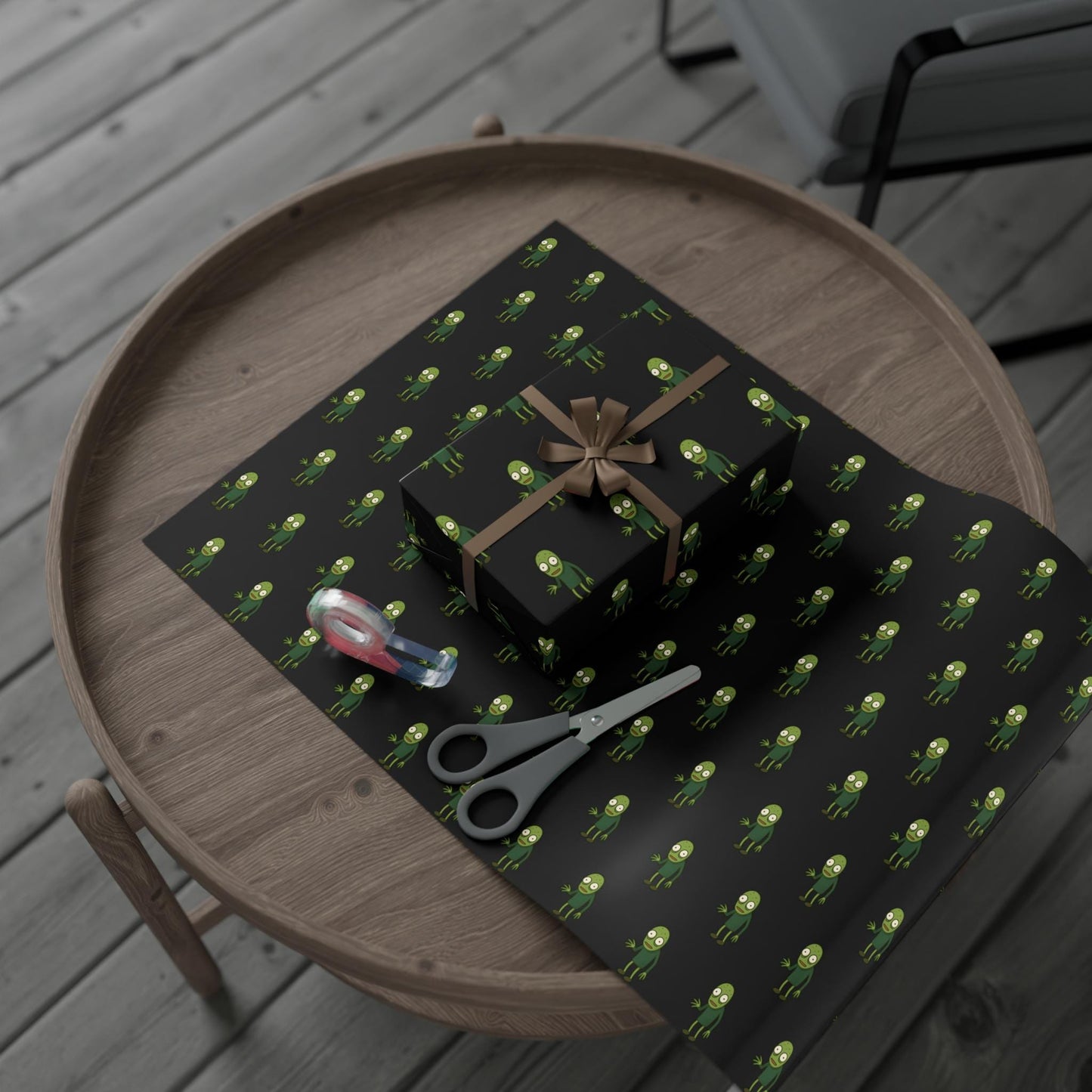 Wrapping Paper, Salad Fingers Rusty Spoons Character Design, Funny Gift Wrap for Holidays, Birthdays, Halloween - Alternative: Gift Paper