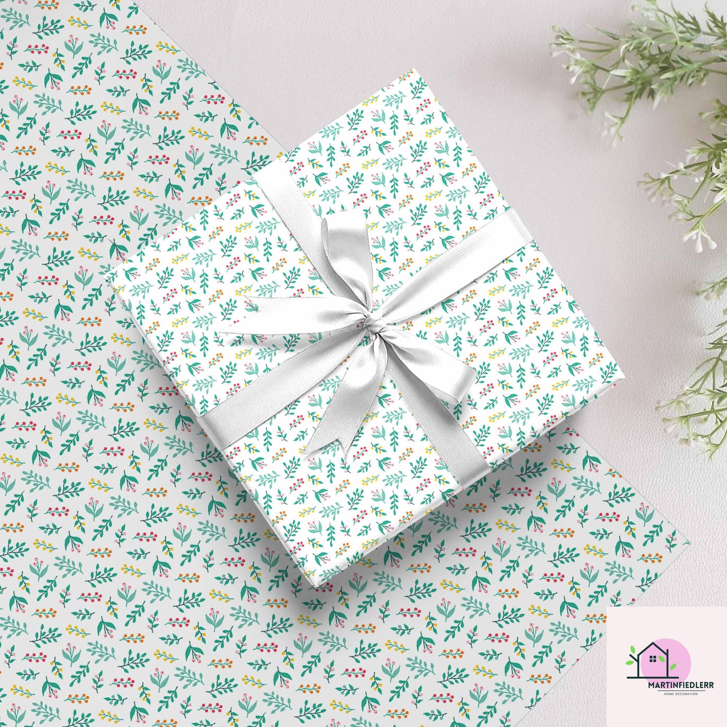 Botanical Christmas Wrapping Paper, Green Leaf Berry Holiday Gift Wrap Sheets, Festive Xmas Botanical Packaging, Winter Party Gift Wrap