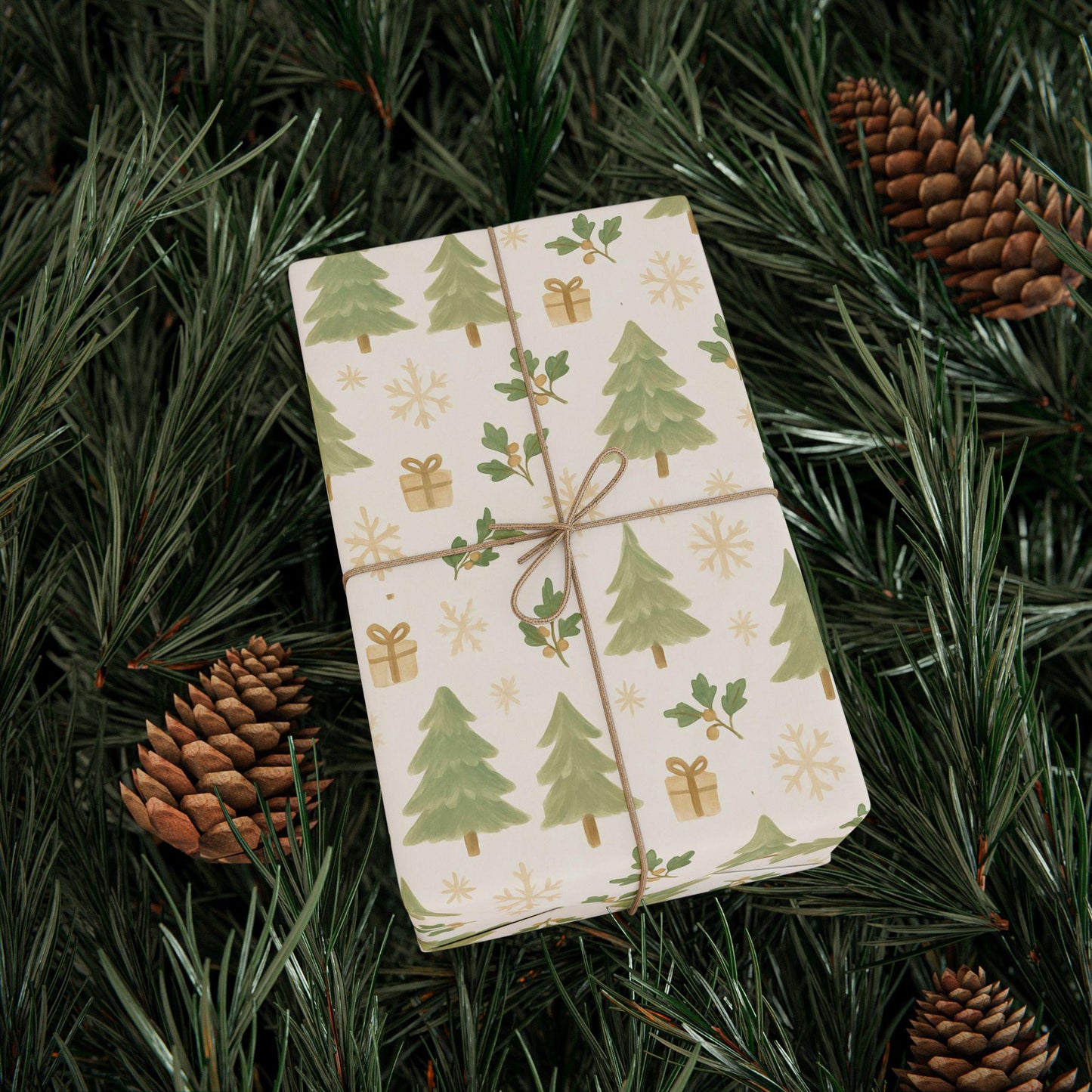 Christmas Tree Wrapping Paper | Elegant Holiday Gift Wrap | Green & Gold Christmas Decor | Winter Gift Wrap | Festive Wrapping Sheets