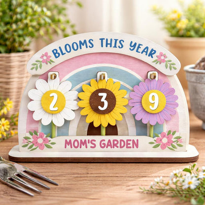Wooden Garden Bloom Tracker Sign, Mom's Flower Counter, Gardener Gift
