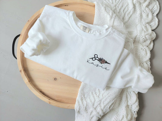 Custom Hairstylist Sweatshirt-Personalized Sweatshirt-Embroidered Sweatshirt-Crewneck-Garment Dyed Sweatshirt-Mama Sweatshirt with name